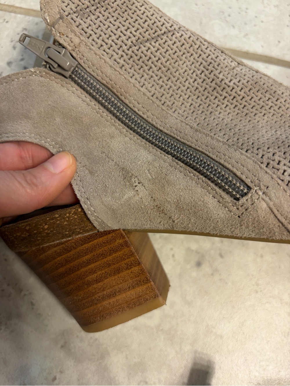 ✨Sofft | Suede Slingback Peep-Toe Block Heel Bootie | Sz 7 - Picture 6 of 12